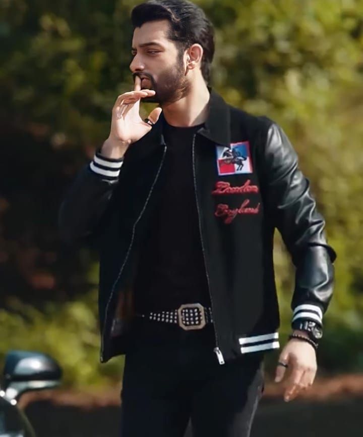 Hotness alert!! Sharad Malhotra looks striking hot in jacket looks, fans feel the heat - 1