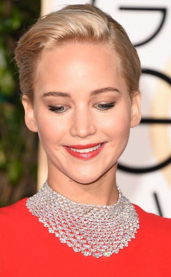 Jennifer Lawrence Top Three Ornaments You Love The Most - 1
