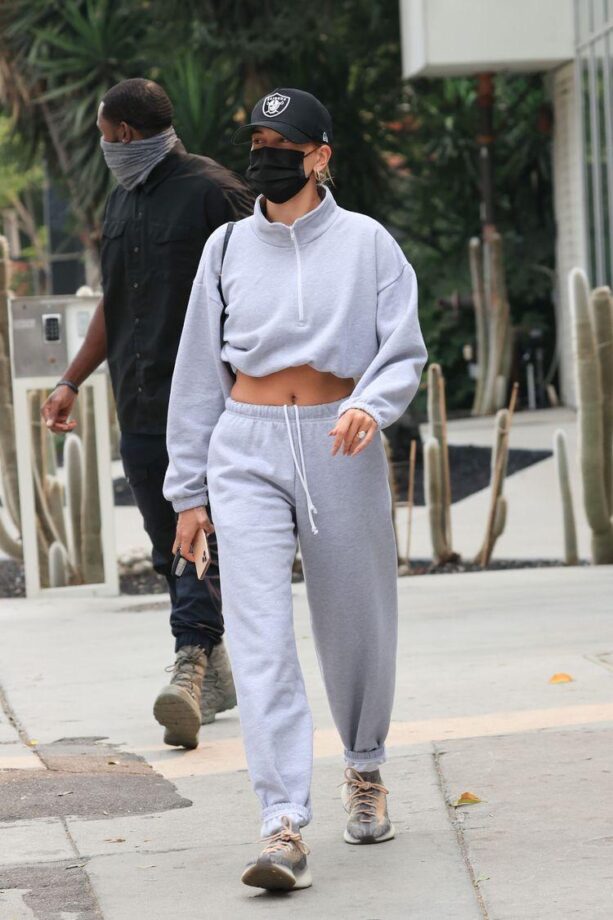 Jennifer Lopez Vs Hailey Baldwin Vs Kylie Jenner: Who Wore The Tracksuit To Perfection? - 6