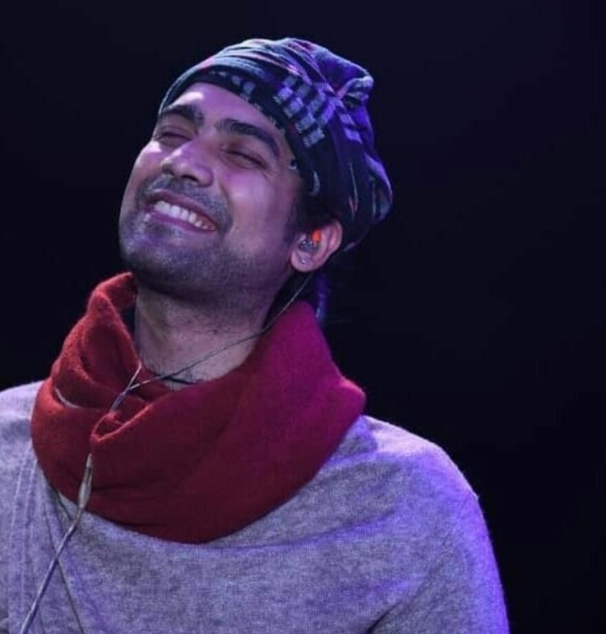 Jubin Nautiyal Looks Stunning In Traditional Wear - 0