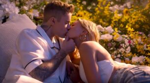 Justin Bieber & Hailey Baldwin’s Most Romantic Kiss Moments Together That Went Viral