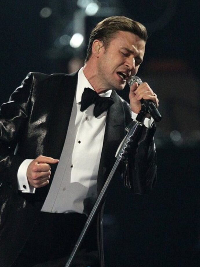 Justin Timberlake’s Three Looks From On Stage Performances - 4