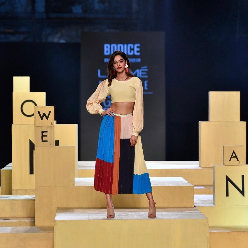 Kiara Advani, Hina Khan, Ananya Panday, Pooja Hegde: Who Made A Stylish Entry At Lakme Fashion Week 2021? - 0