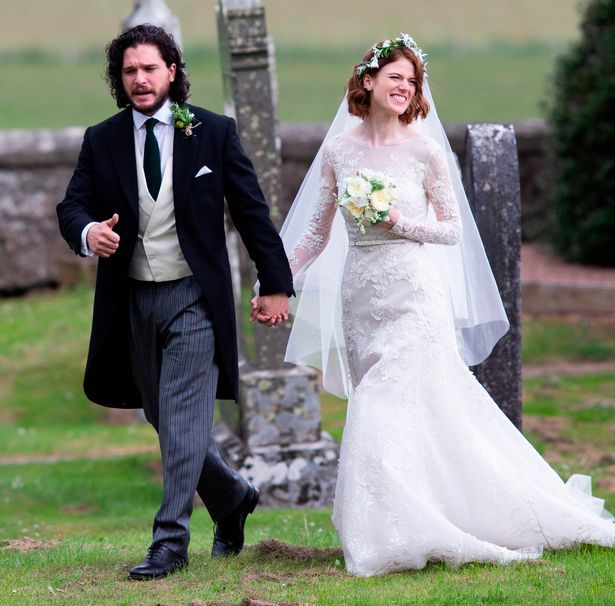 Kit Harrington’s Lovely Moment With Rose Leslie - 1