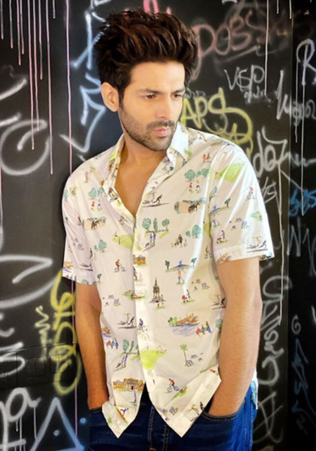 Knockout Looks Of Kartik Aaryan In Printed Shirt, Fans Can’t Stop Melting - 0