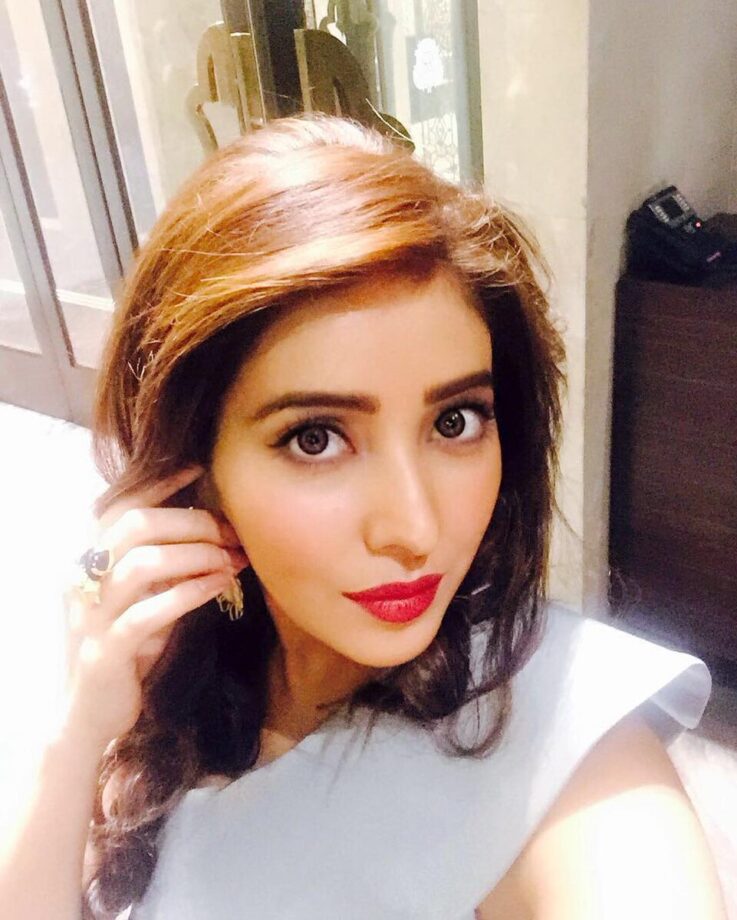 Lovely Selfies By Asha Negi Posted On Social Media For Her Fans - 3