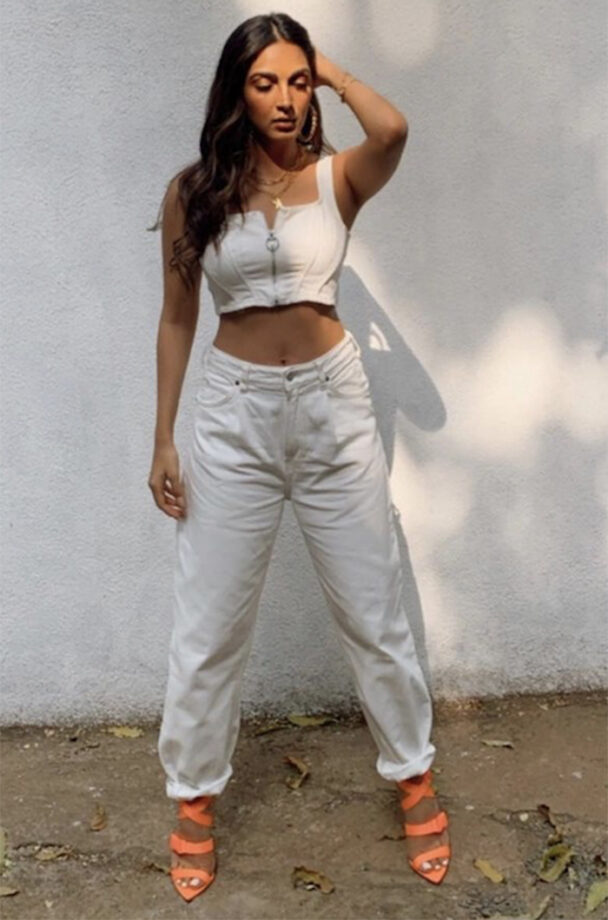 Major Throwback!! Kiara Advani In Two Piece Set White Hue: She Knows To Nail That Look, Fans Are In Love - 0