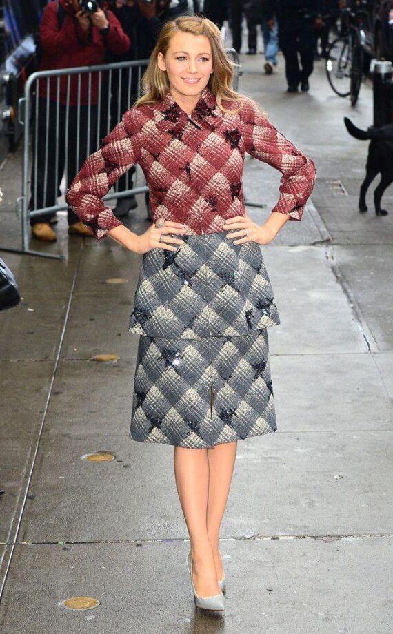 Margot Robbie Vs Blake Lively: Who Aces The Plaid Print Outfits? Check Here - 5