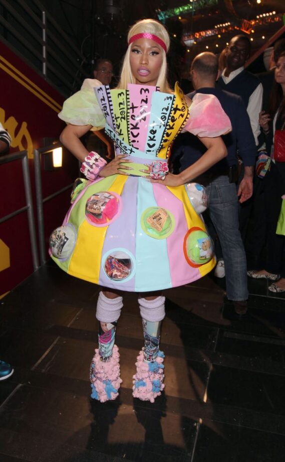 Nicki Minaj’s Top 5 Most Ridiculous Outfits - 3