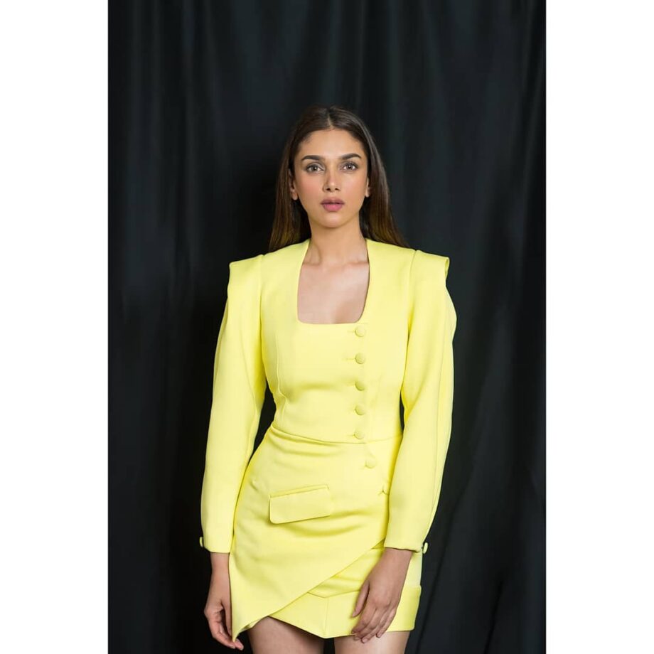 Pretty Gorgeous Yellow Looks Of Aditi Rao Hydari Is The Vision To Behold On - 1