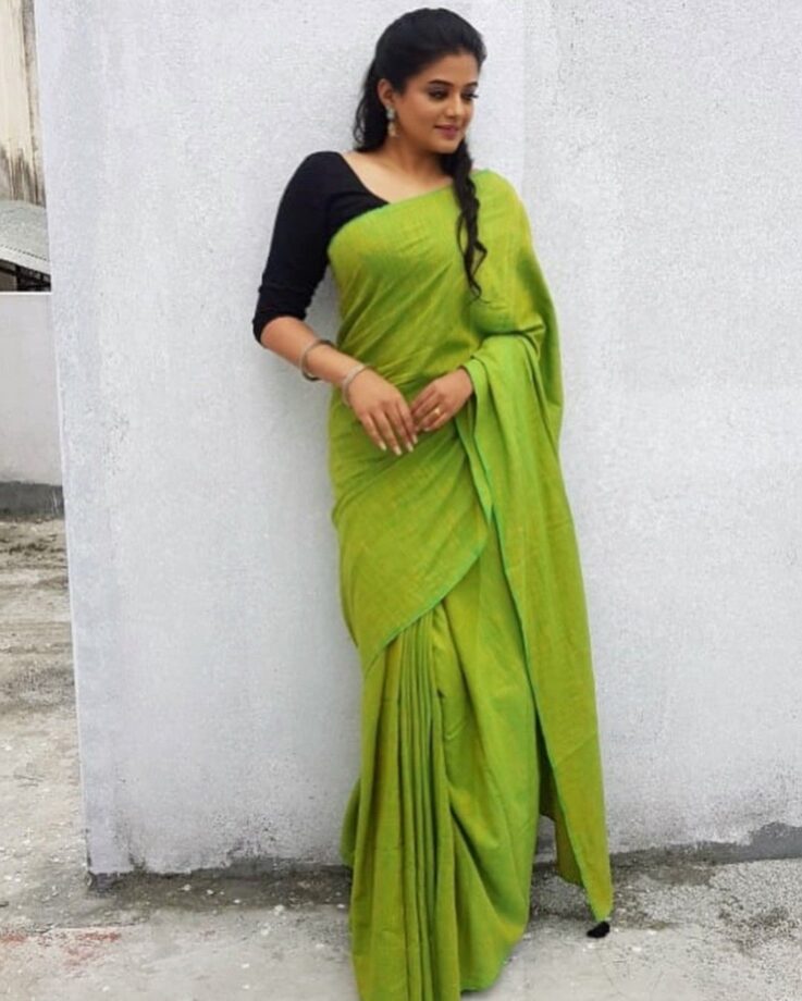 Priya Mani Looks Pretty In Green Outfits, See Here - 1