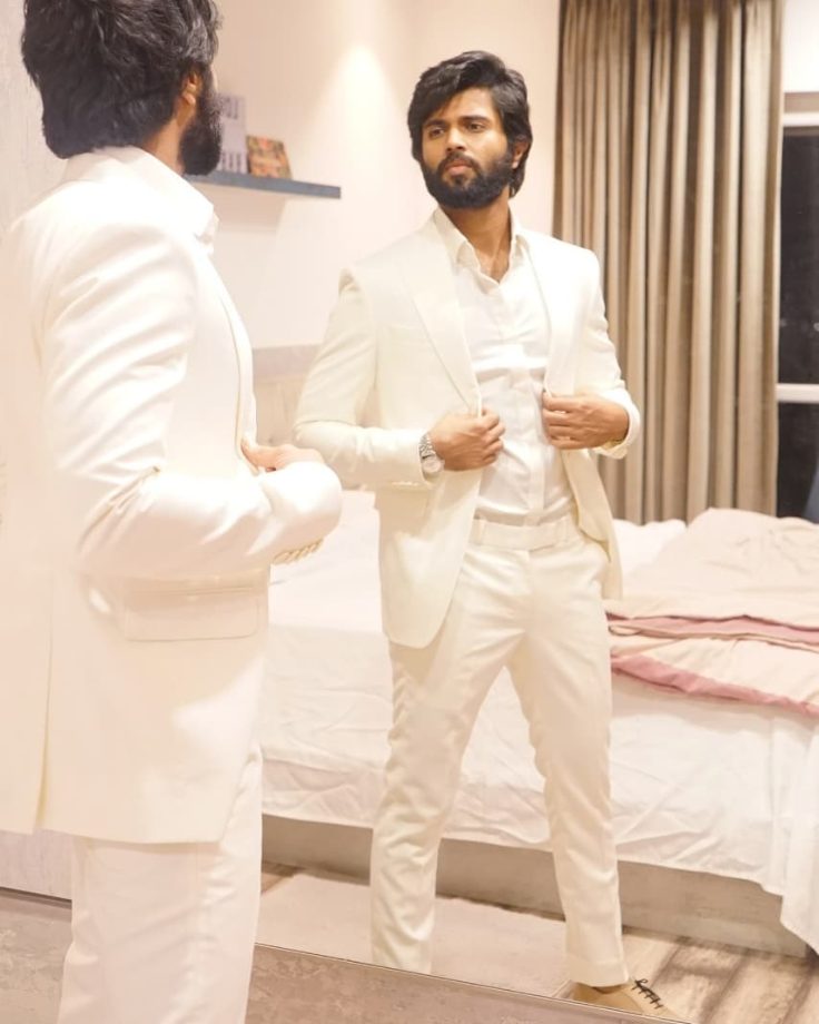 Rakshit Shetty, Arun Vijay, Rana Daggubati, Mahesh Babu and Vijay Deverakonda: Top 5 Actors In Classy Pant Suit Looks 834871