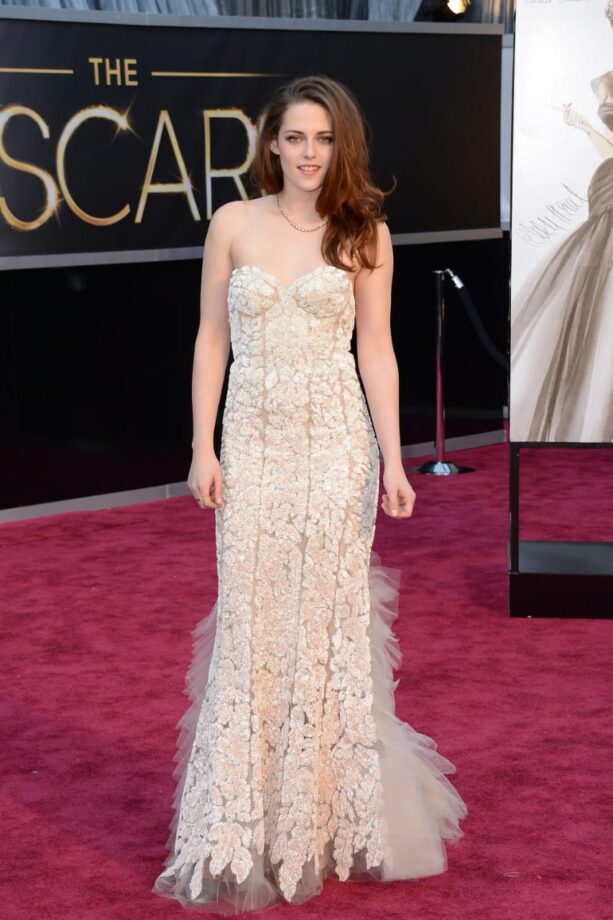 Salma Hayek To Kristen Stewart: White Evening Gown Looks by Hollywood Diva - 1