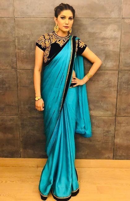 Sapna Choudhary Looked Too Hot To Handle In Stylish Designer Saree - 0