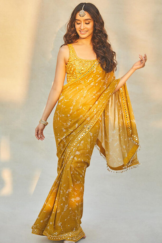 Shraddha Kapoor’s yellow saree look can be your choice for festivals, have a look - 1