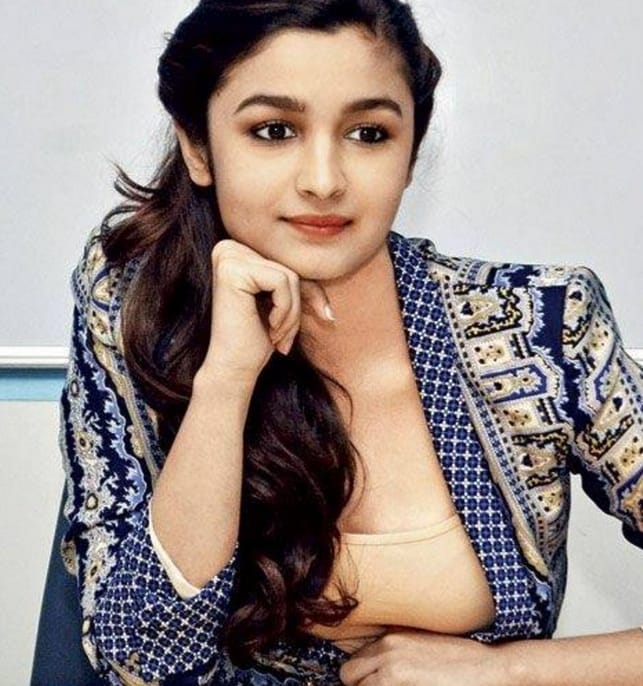 Sonam Kapoor & Alia Bhatt’s Top 5 Boldest Statements That Will Catch Your Attention - 4