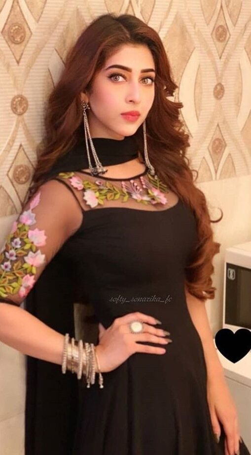 Sonarika Bhadoria’s Best Looks In Black Outfits - 3