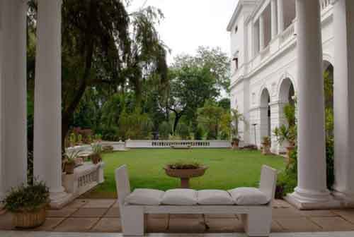 Step Inside Kareena Kapoor And Saif Ali Khan’s Cosy Home - 5