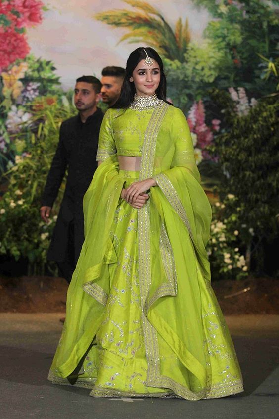 Throwback !! Karisma Kapoor And Alia Bhatt Gorgeous Looks In Neon Outfits By Manish Malhotra - 1