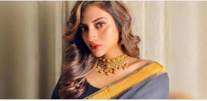 Top 3 Ethnic Looks Of Beauty Nusrat Jahan - 0