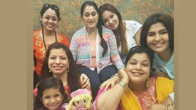 Taarak Mehta Ka Ooltah Chashmah’s Ambika Ranjankar shares ‘chilling’ picture with Disha Vakani, Sonalika Joshi, Munmun Dutta, Jennifer Mistry Bansiwal, & Ambika Ranjankar