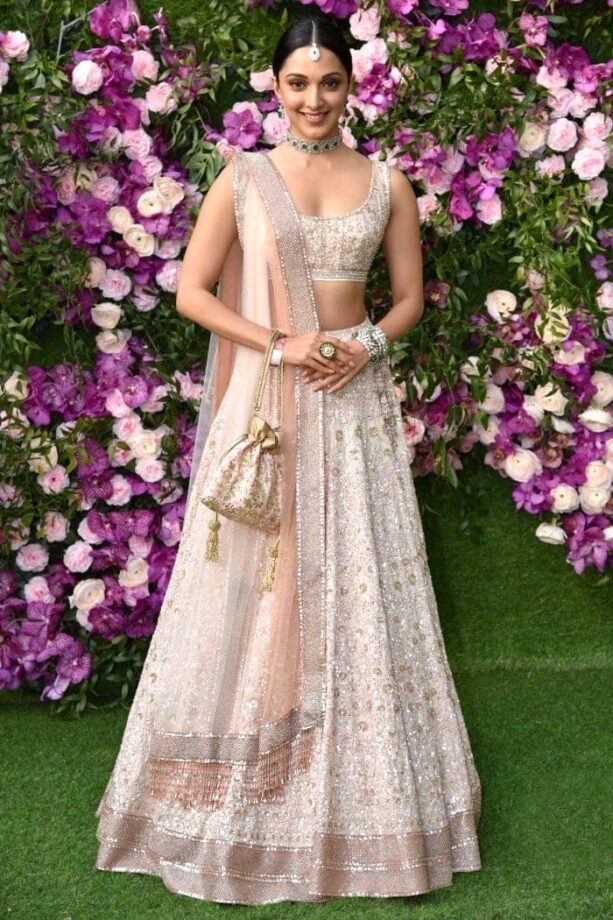 Want Best Pose For Wedding? Here’s Inspired Looks Of Kiara Advani - 1