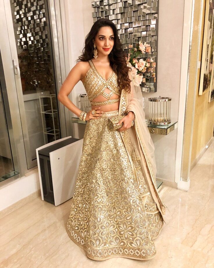 Want Best Pose For Wedding? Here’s Inspired Looks Of Kiara Advani - 3