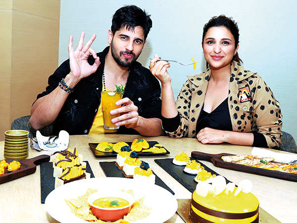 What Does Sidharth Malhotra Eat In A Day? Know Full Diet Plan - 1