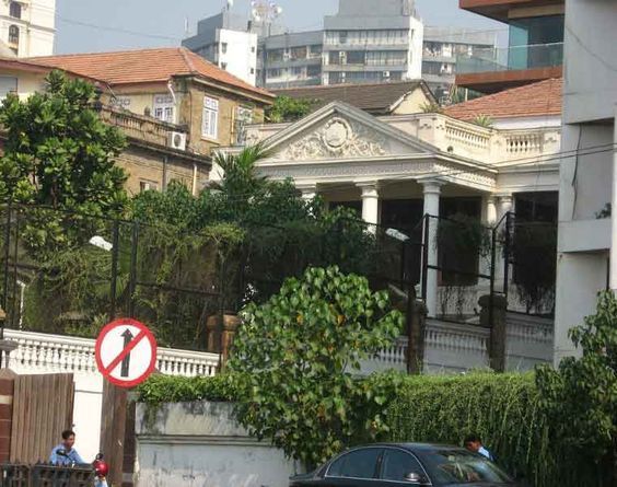 What Is The Net Worth Of Shah Rukh Khan’s Mannat House? You Can’t IMAGINE - 0