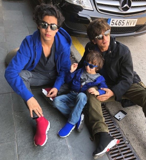 When Shah Rukh Khan Got Angry For An Annoying Question About Son Abram Khan - 2