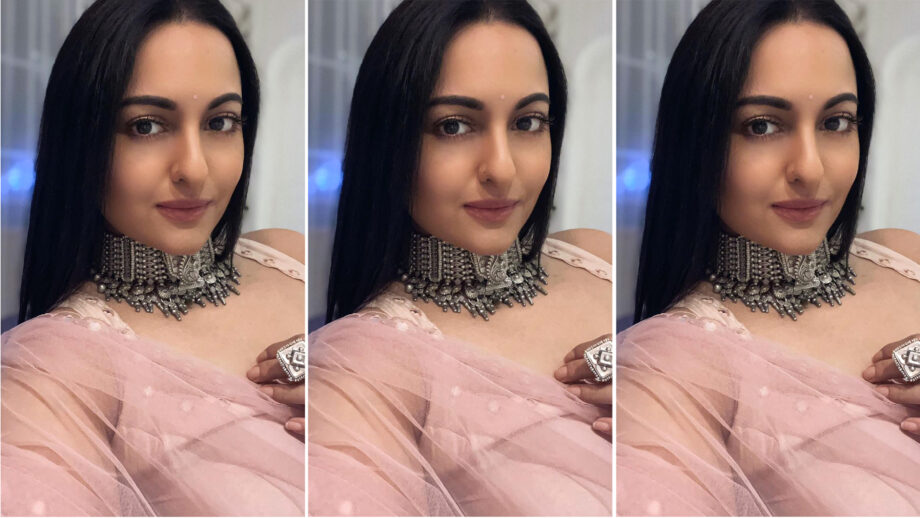 Who Wore The Best Choker Necklace? Sonakshi Sinha To Bipasha Basu - 0