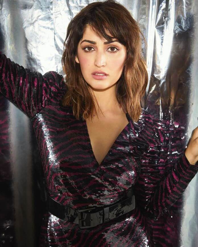 Yami Gautam Looks Sparkling In Black And Pink Sequin Dress, See Here - 4