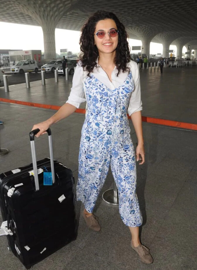 3 Unique Style Statements By Taapsee Pannu At Airport, Have A Look - 1