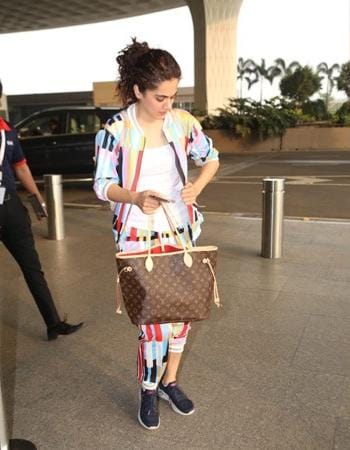 3 Unique Style Statements By Taapsee Pannu At Airport, Have A Look - 0
