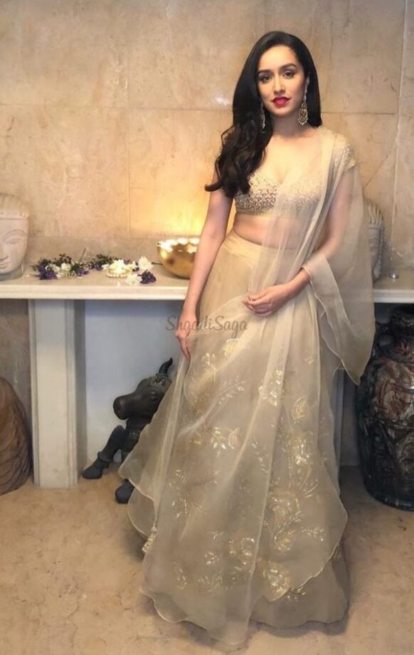 5 Ethnic Looks Of Shraddha Kapoor: Which Look Would You Steal For Reception Night Party? - 3