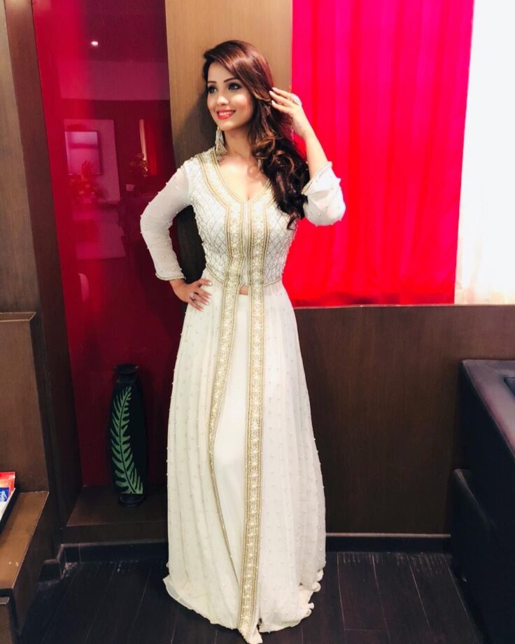 Adaa Khan Is In Love With White Outfits And These Stunning Pictures Are The Proof - 0