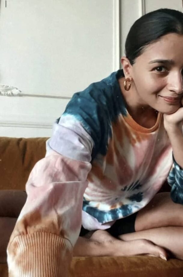 Alia Bhatt Looks Stunning In Tie-Dye Outfits, Don’t Miss These Looks - 2