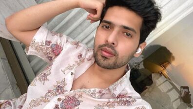 Armaan Malik Looks Like A Stud In Printed Shirt Selfies