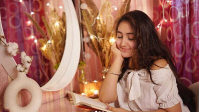 Ashnoor Kaur caught on camera reading books, is she busy prepping for her board exams?