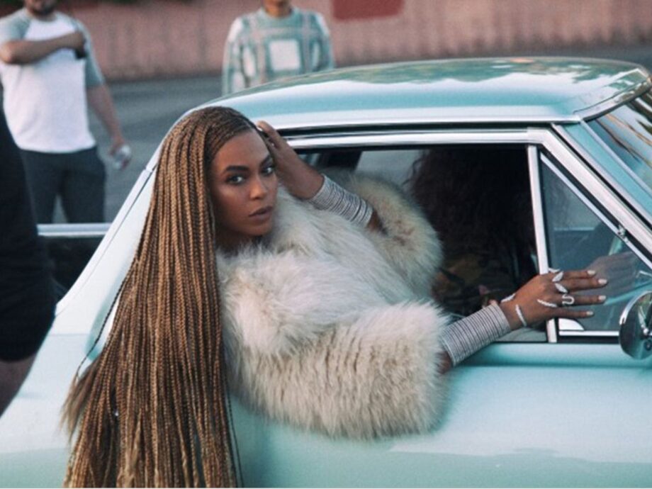 Beyoncé’s Unseen Luxury Car Collection & House Photos - 0