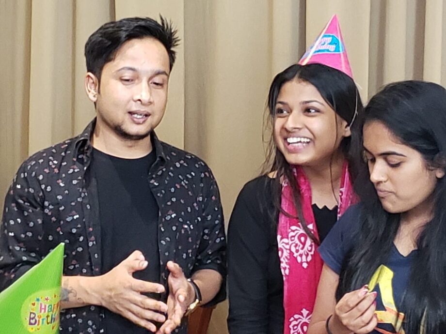 Contestant Pawandeep Rajan celebrates his birthday with his Indian Idol Family - 3