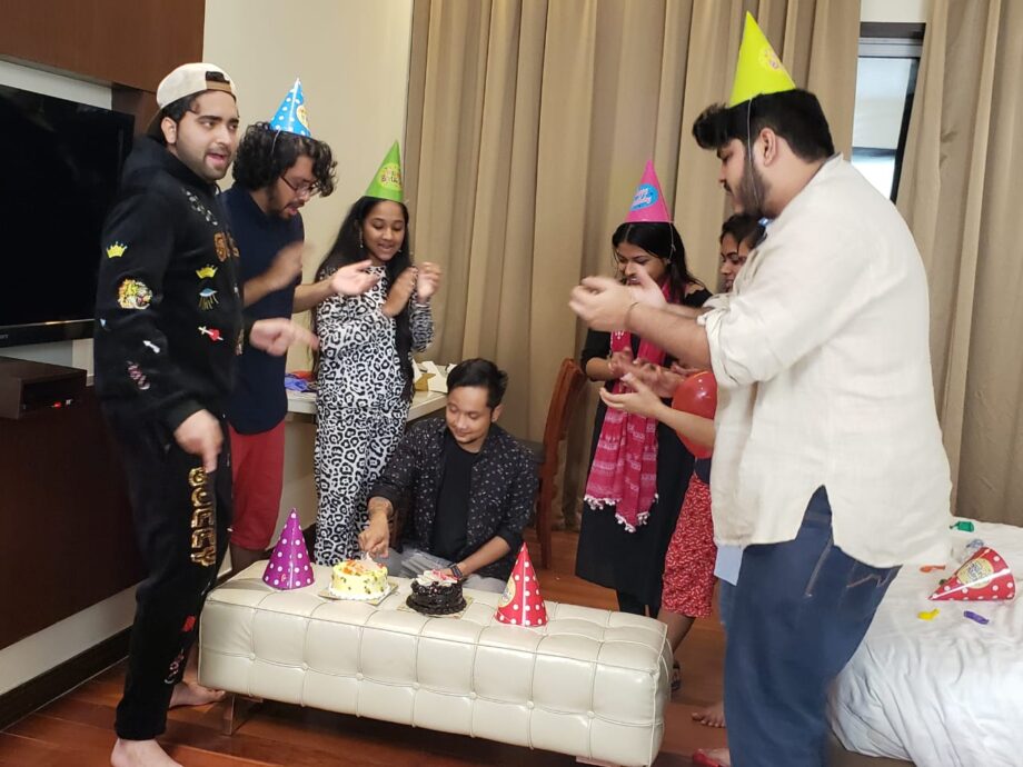 Contestant Pawandeep Rajan celebrates his birthday with his Indian Idol Family - 5