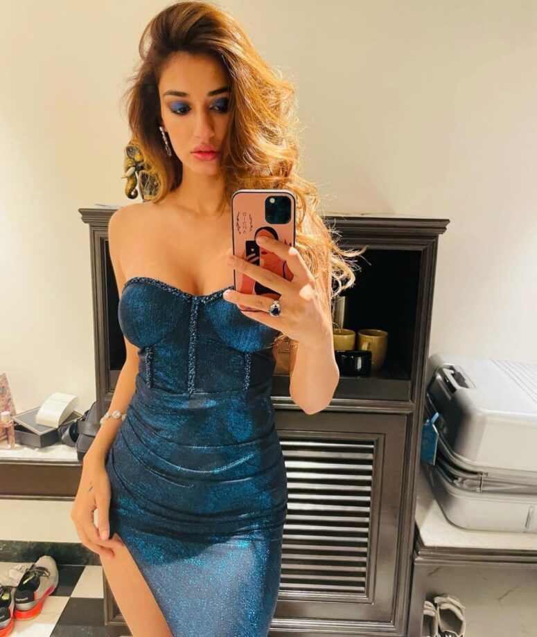 Disha Patani Is Slaying In Shimmery Blue Outfit, See Here - 1