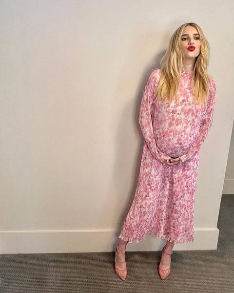 Emma Roberts In Rib-knit Red With Pink Floral Print Showing Off Her Baby Bump, See Pictures - 1