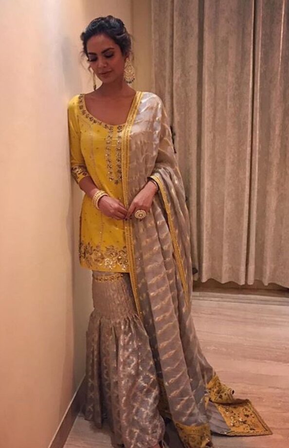 Esha Gupta Is Slaying In Ethnic Wear, See Pictures Here - 1