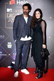 From Arjun Rampal To Arjun Kapoor: Top 5 Most Stylish Looks Of Bollywood Actors On Red Carpet Of All Times - 0