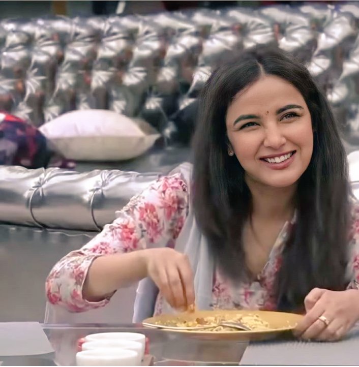 Hina Khan, Jasmin Bhasin, Shehnaaz Gill: Here’s A Look At TV Actresses Favourite Food - 3