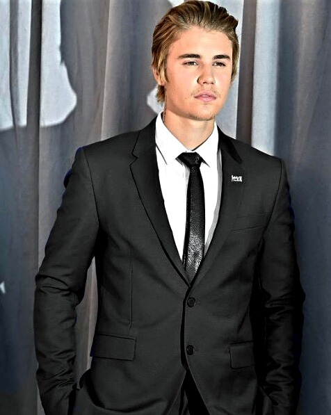 Hottie Alert: Justin Bieber Looks Dapper In These Black Suits, Girls Can’t Stop Drooling - 1