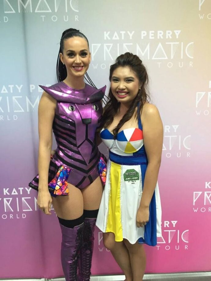 Katy Perry’s heart-rendering moments with fans, go have a look - 0