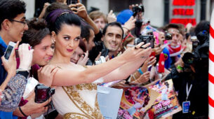 Katy Perry’s heart-rendering moments with fans, go have a look
